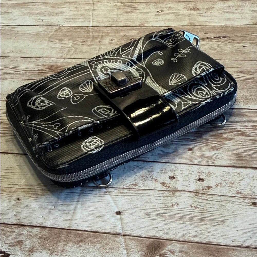 Sakroots Black and silver Patterned wallet clutch wristlet crossbody